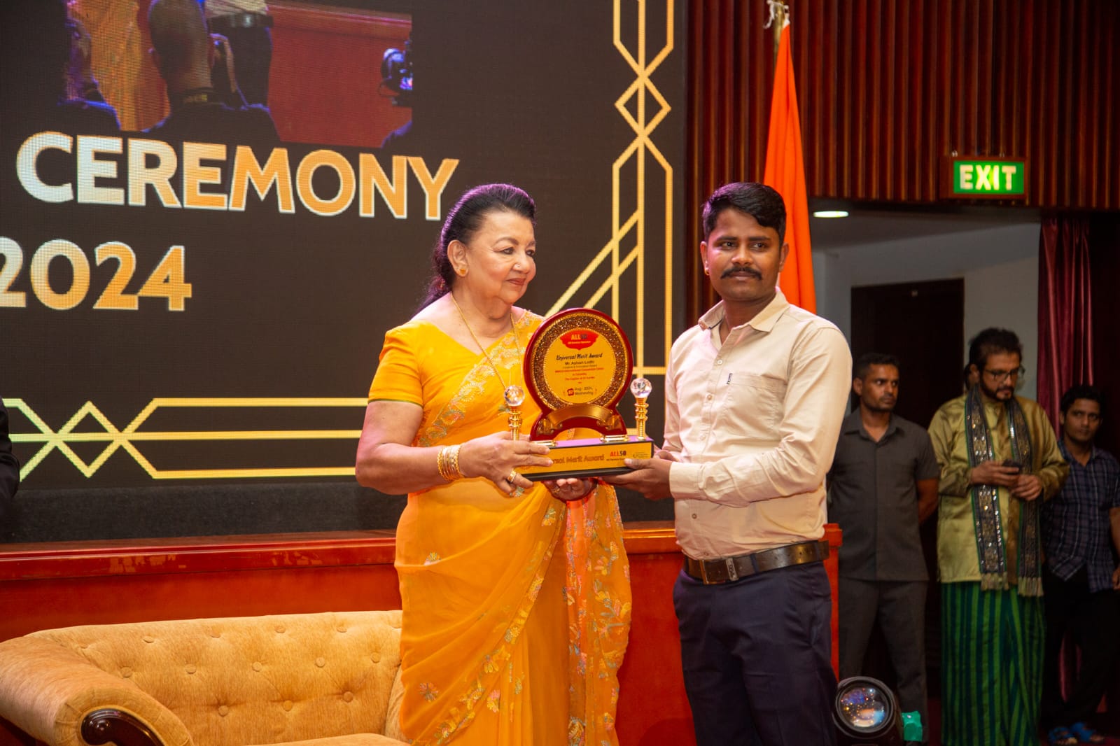Award ceremony photo 1